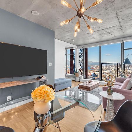 Water Views, 40Th Floor Sub-Penthouse! Entire Condo In The Heart Of Vancouver City Centre Exteriör bild